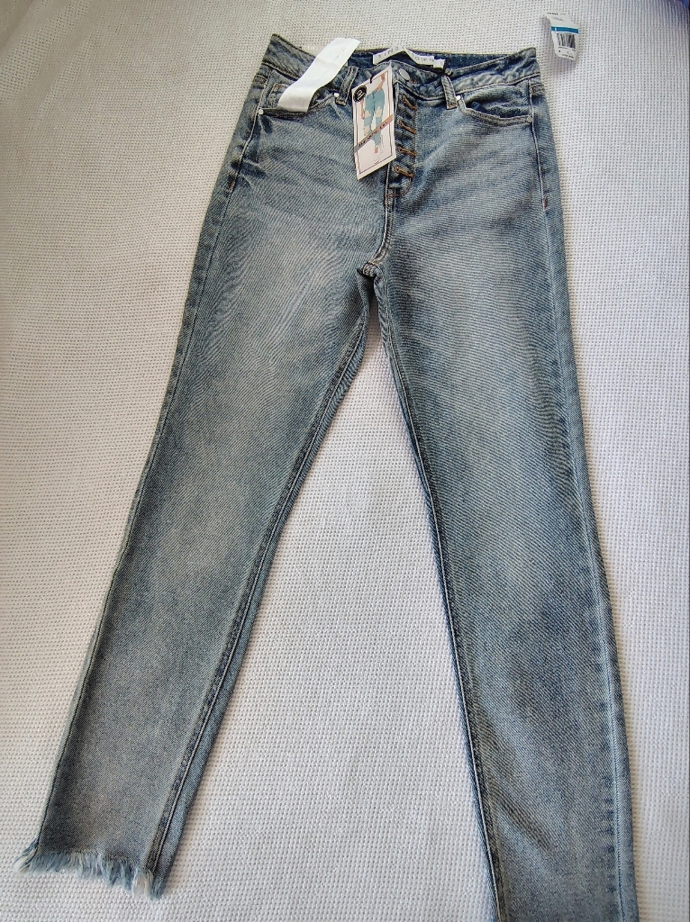 Tinseltown Light Blue Skinny Jeans with Raw Hem Size 9/29.